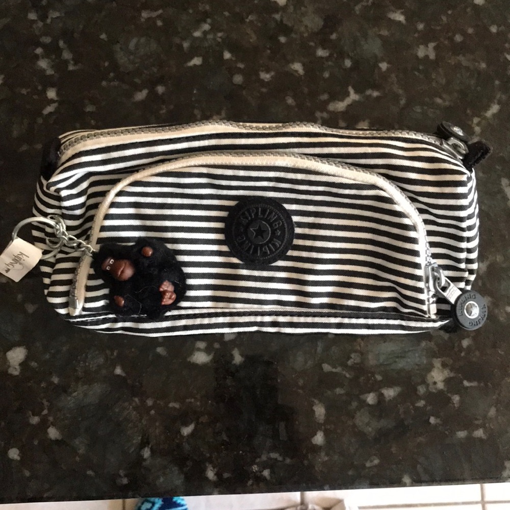 Kipling pouches